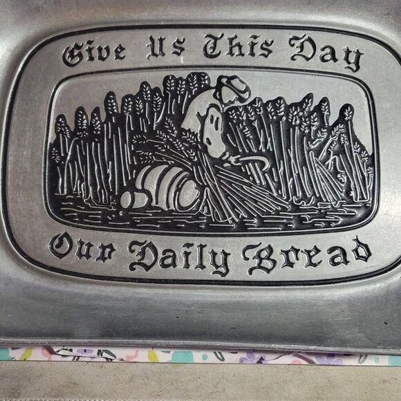 Vintage Country Ware Wilton Armetale "Give Us This Day Our Daily Bread" Plate - Picture 3 of 6